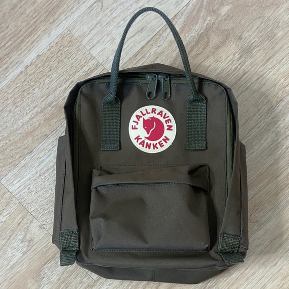 Fjallraven Handbags - Kånken Mini Backpack - Dark Olive